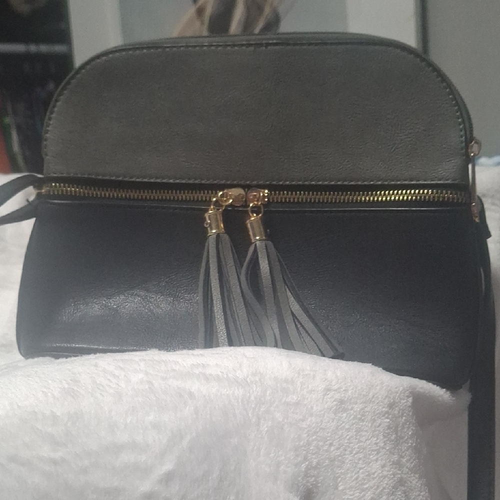 Chic Black and Gray Crossbody Bag